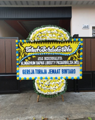 Papan Bunga Duka di Ampenan Utara