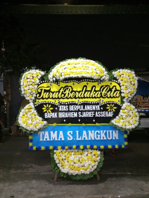 Papan Bunga Duka di Ampenan Utara