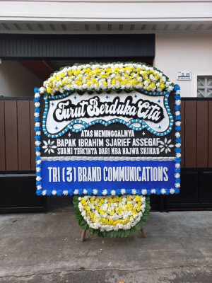Papan Bunga Duka di Ampenan Utara